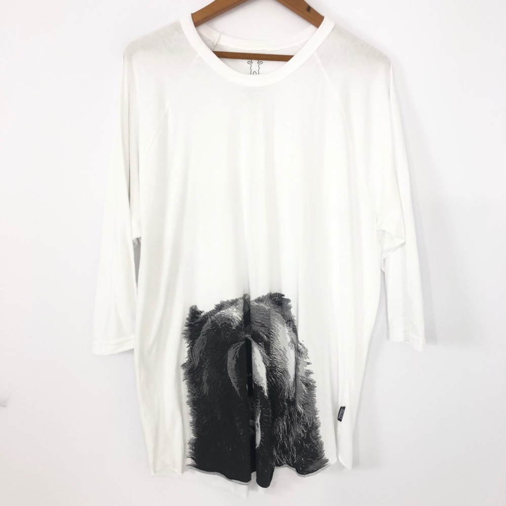 Grizzly xl white 3/4 sleeve round hem tee